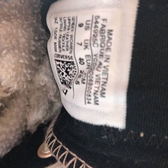 Converse Women's Chuck Taylor All Star Low Metallic Silver Size 9 NWOT - Picture 8 of 8